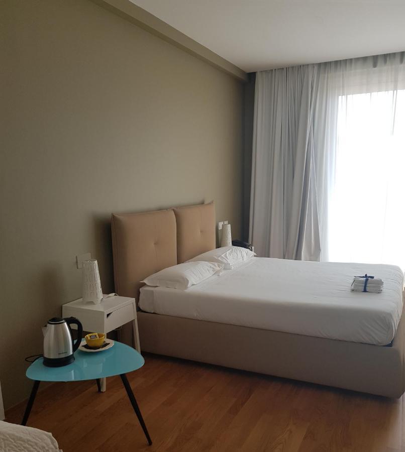Copacabana Hotel Design Margherita Di Savoia Bagian luar foto
