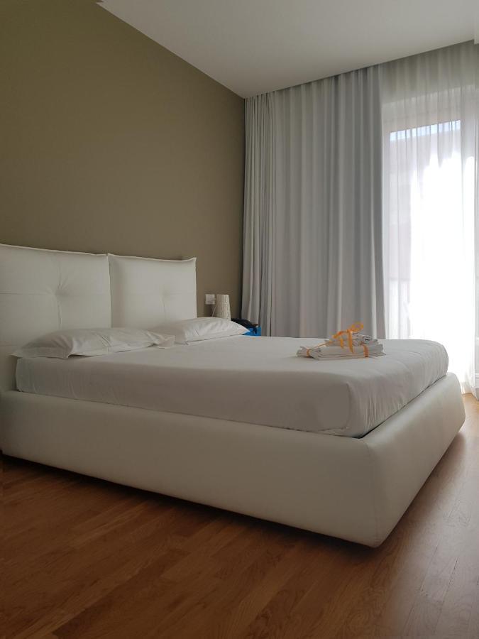 Copacabana Hotel Design Margherita Di Savoia Bagian luar foto